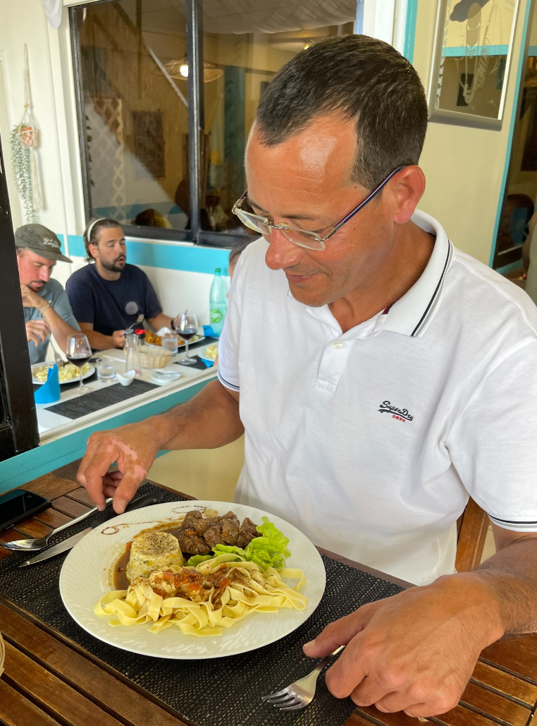 Client du restaurant le tuquoise à jarry en guadeloupe